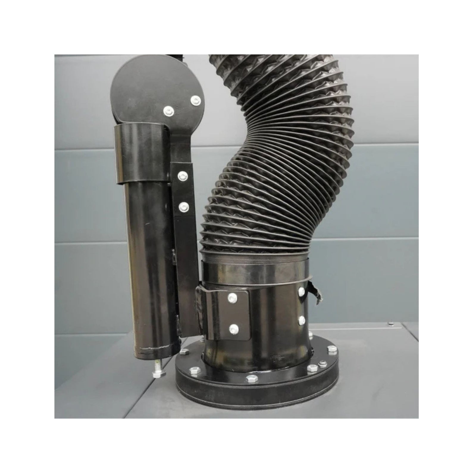 COBRA BY STEALTH FUME EXTRACTION TRUNK