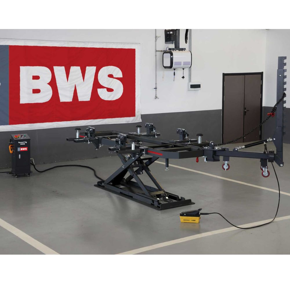 SPEED JIG 3000 BODY REPAIR BENCH in a workshop
