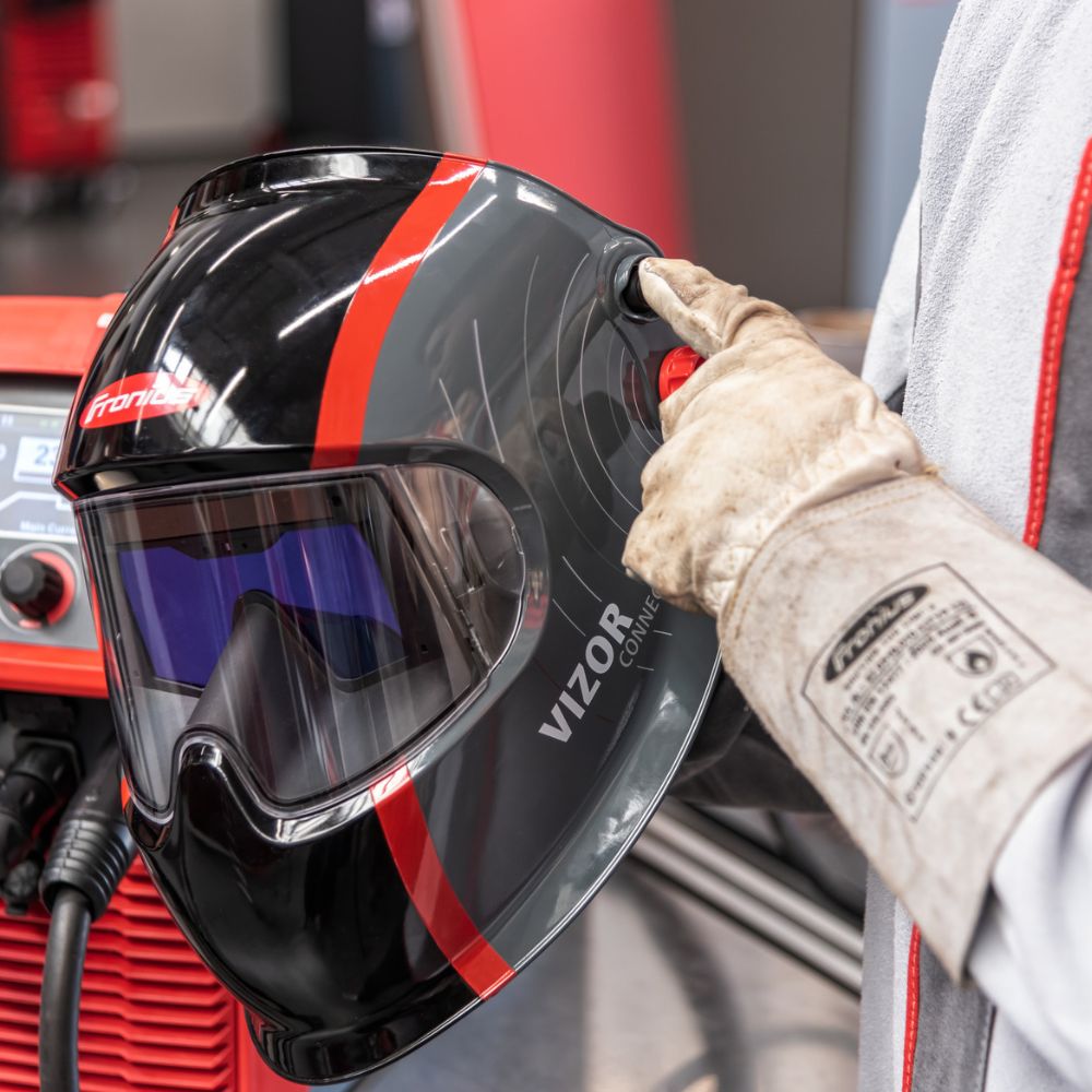 What Type Of Welding Helmet Is Best?
