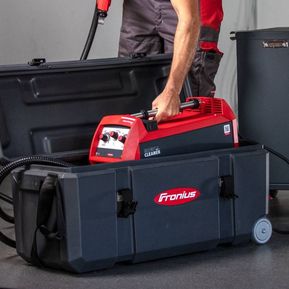 FRONIUS MAGICCLEANER 300 MV in a carry case